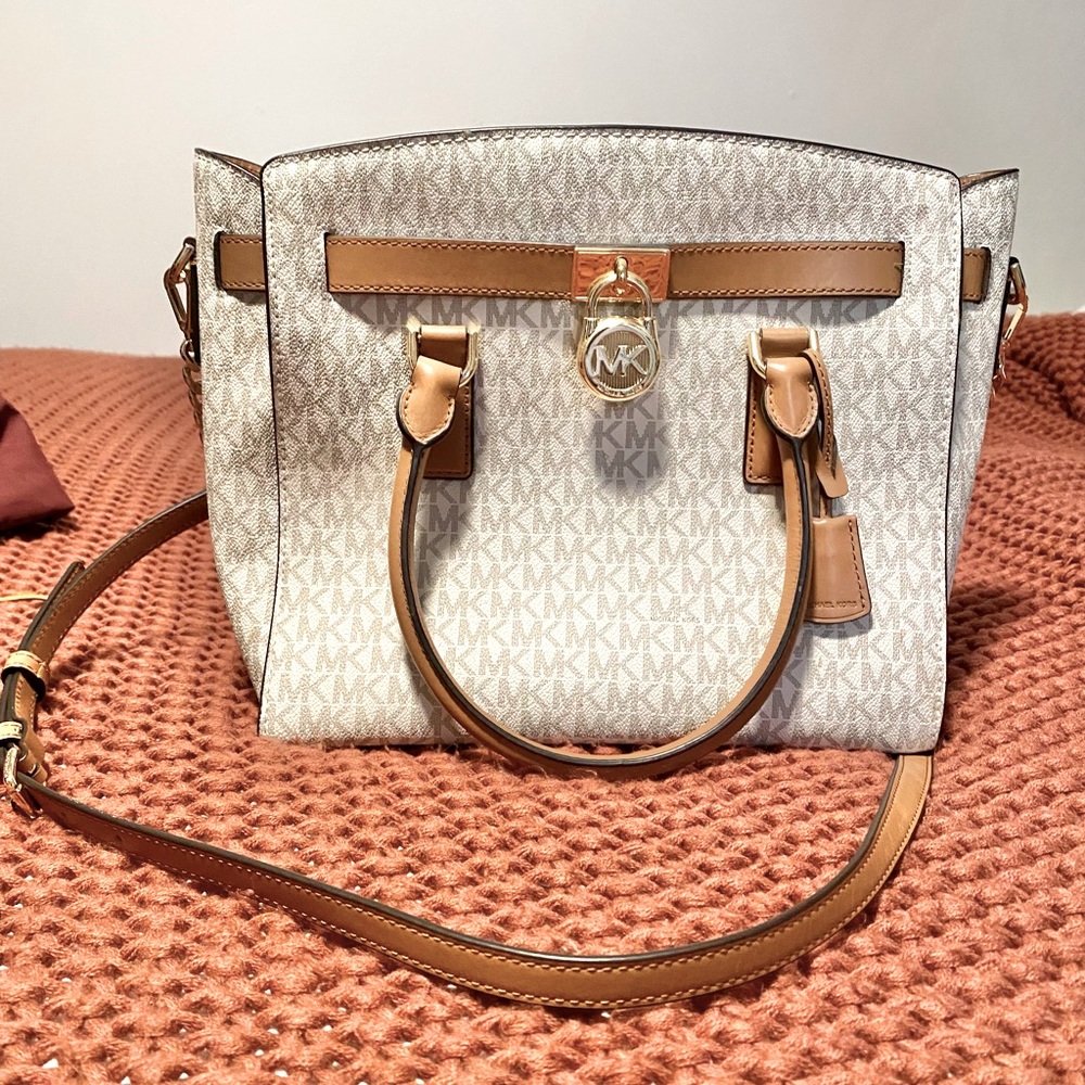 Michael Kors purse